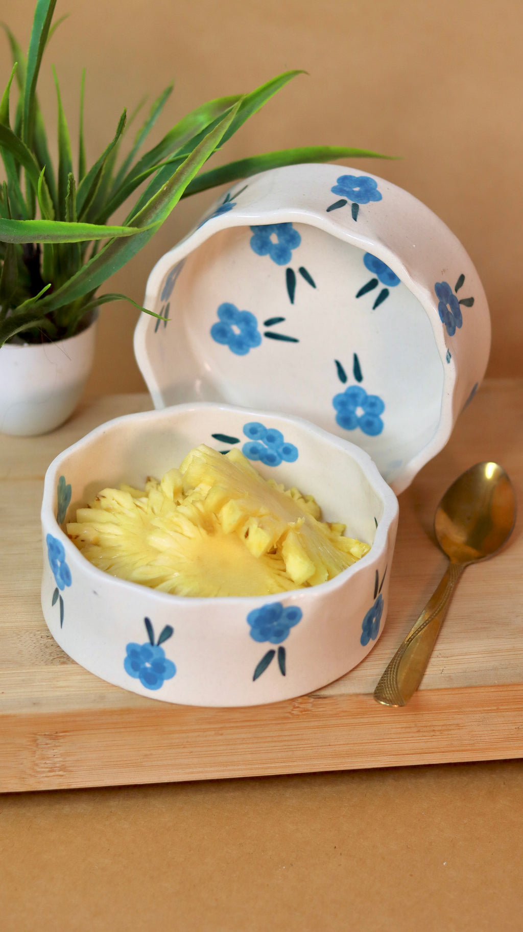 Blue Bloom berry Bowl