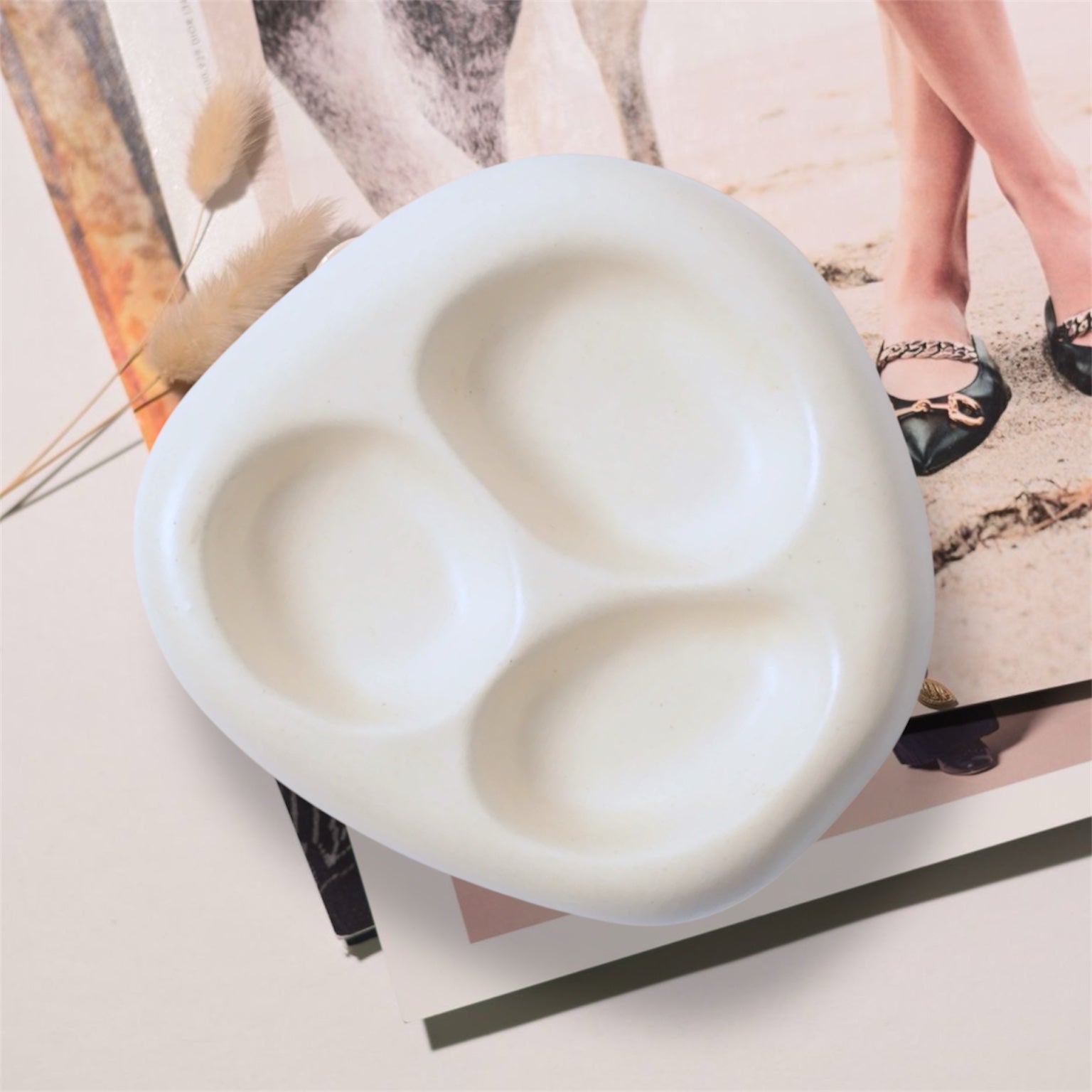 Bubble trinket tray