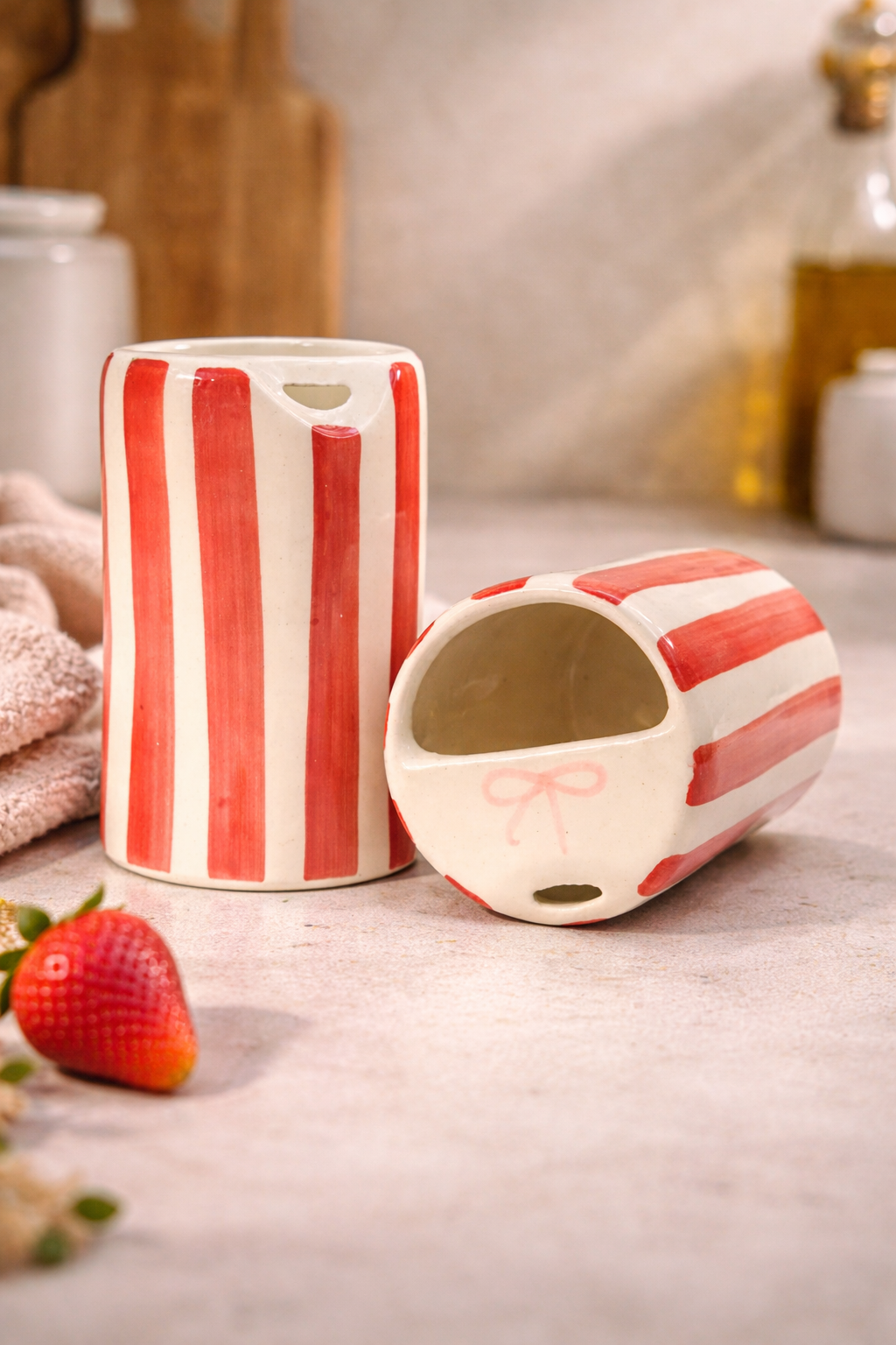Bow Red Strip Tumbler