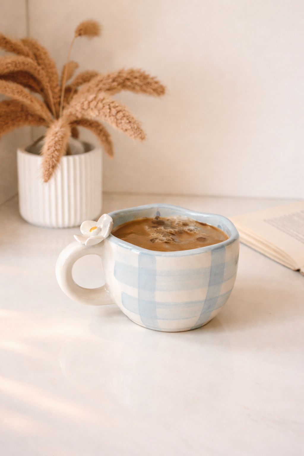 Blue Daisy Coffee Cup