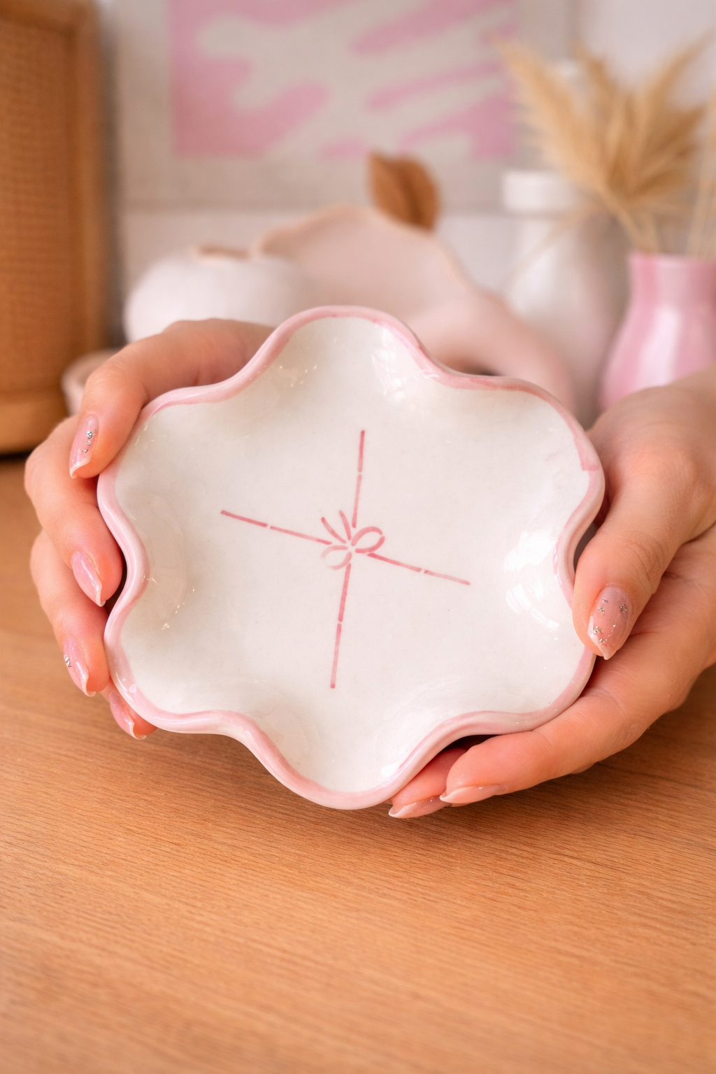 Bella Bow Cup & Saucer