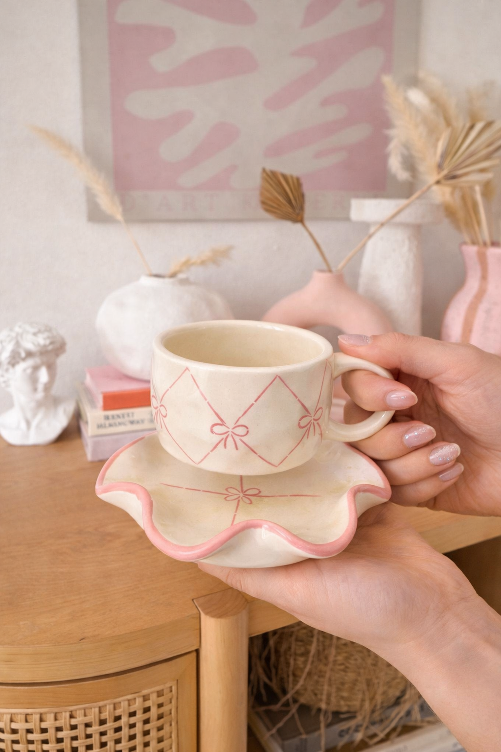Bella Bow Cup & Saucer