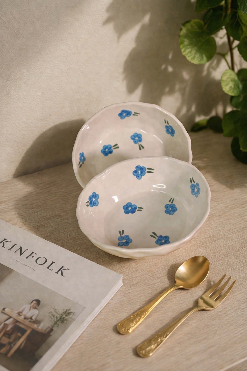Blue Bloom Berry Large Bowl