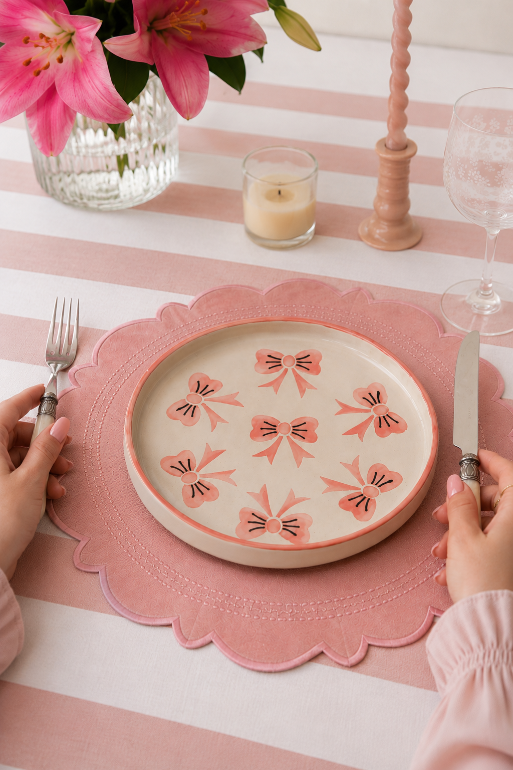 Coquette Bow Plate