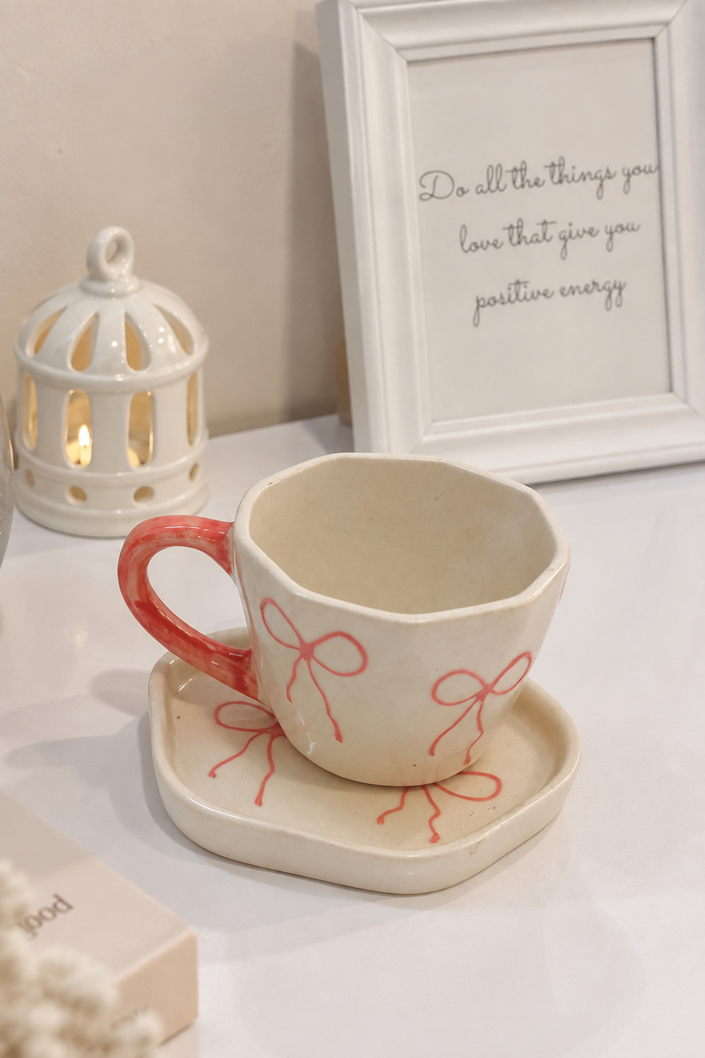 À La Bow Ceramic Cup & Saucer Set