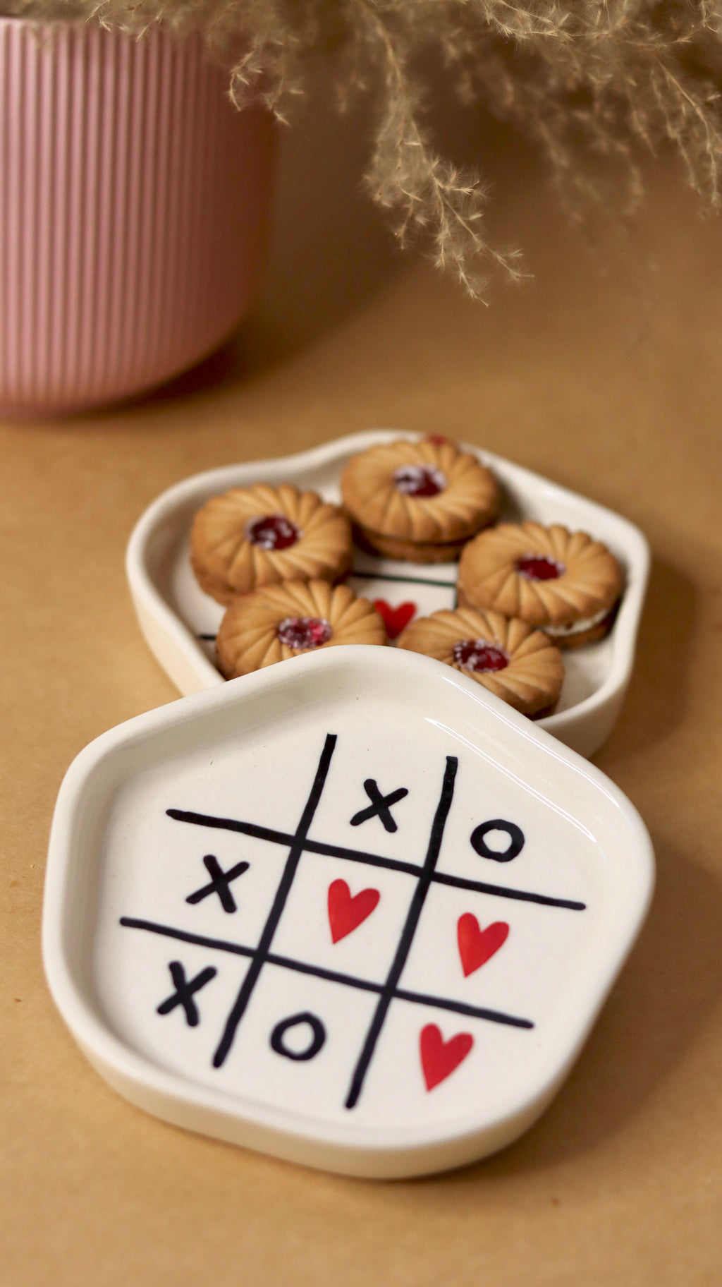 White ceramic plate with tic tac toe heart plate 
